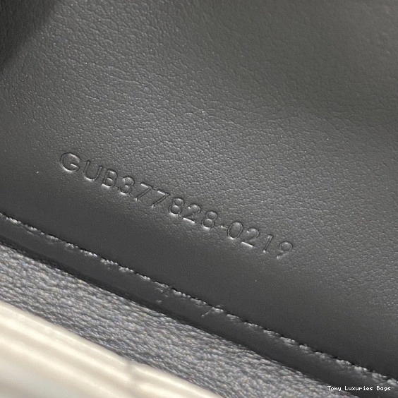 Tony Luxuries CHAIN CASSANDRE MATELASSÉ WALLET YSL 0814